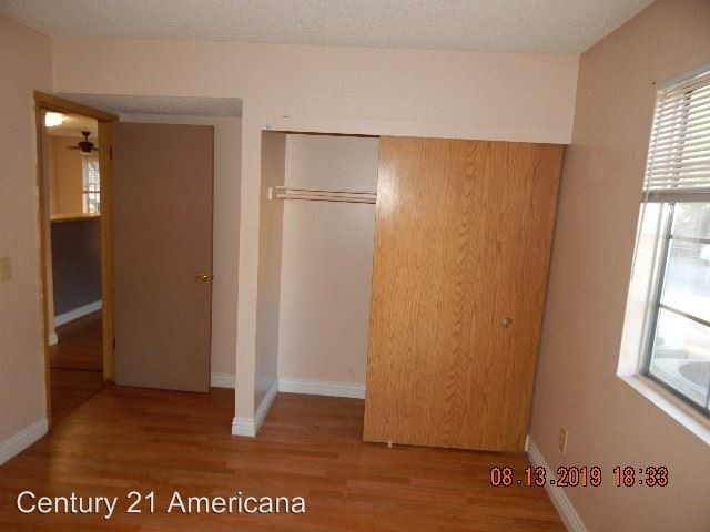 Foto del edificio - 2725 Jennydiane Dr