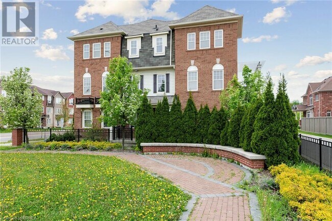 Building Photo - 103 Bleasdale Ave