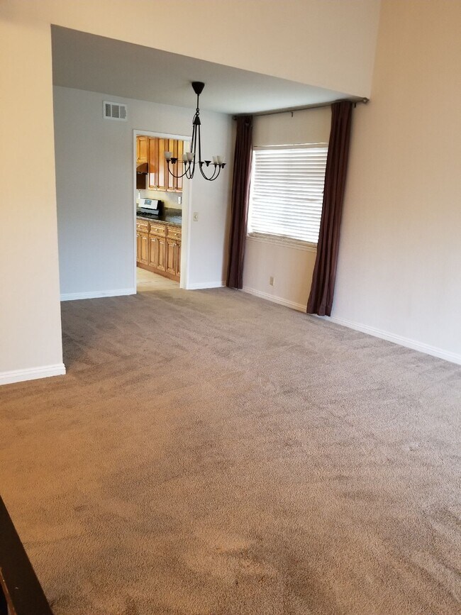 Building Photo - 1191 Chisolm Trail Dr