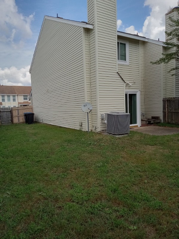 Building Photo - 3631 Chimney Creek Dr