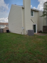 Building Photo - 3631 Chimney Creek Dr