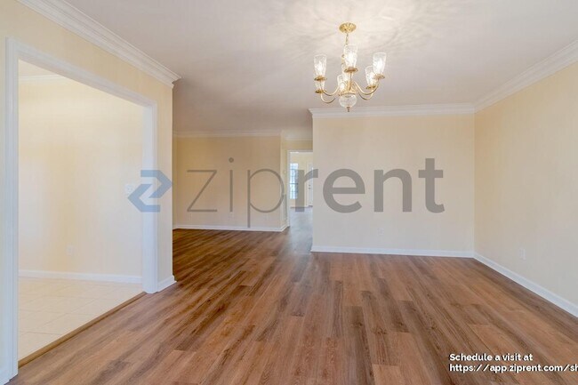 Foto del edificio - 8533 Sawyer Brown Rd