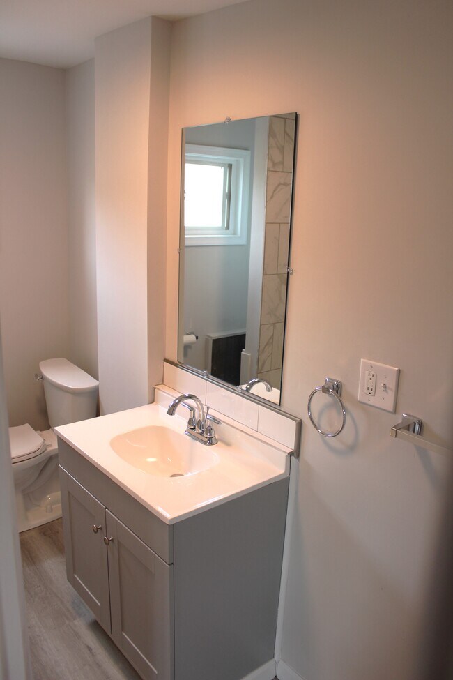 Bathroom - 214 S Apple St