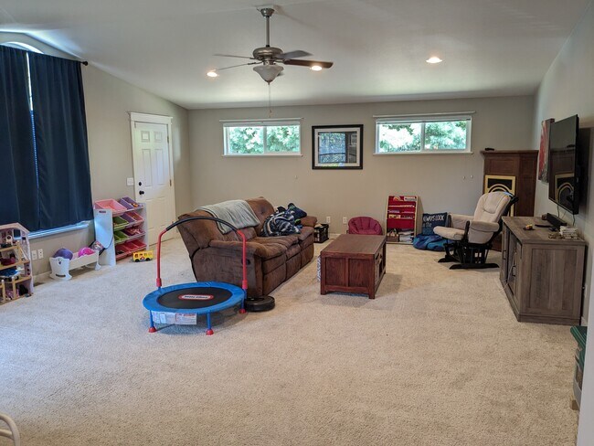 Family/Play Room - 2550 SW Talon Loop