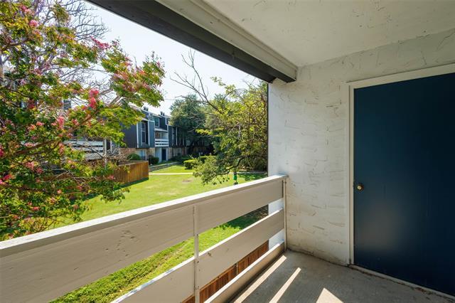 Foto del edificio - 5840 Spring Valley Rd