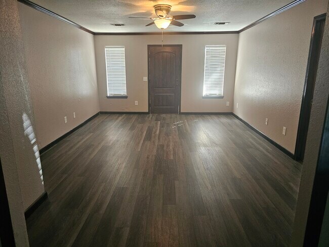 Foto del edificio - 255 Katy St