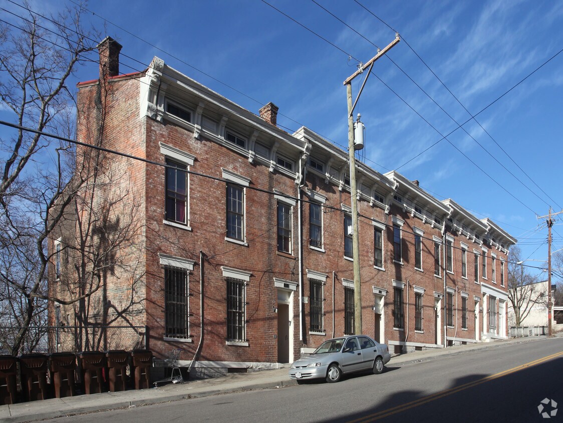 Primary Photo - 19-27 W Clifton Ave