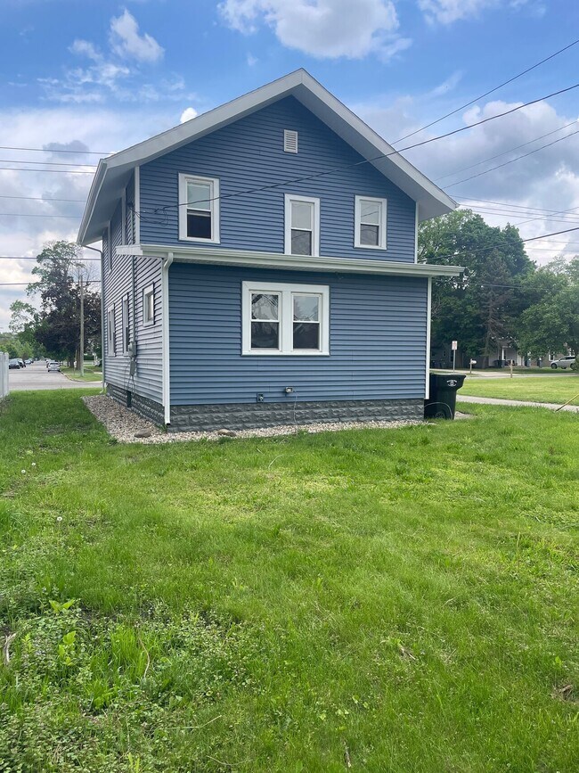 Foto del edificio - 448 Corby