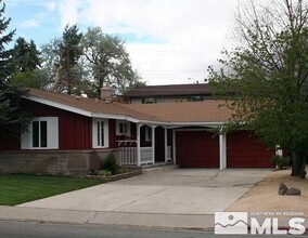 Building Photo - 479 W Plumb Ln