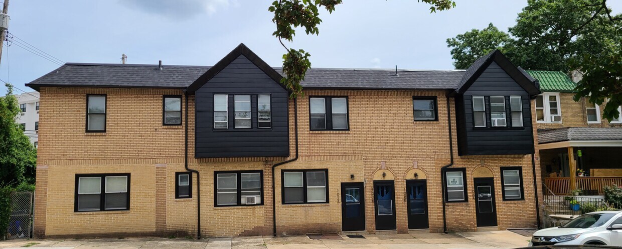 Primary Photo - 102 W Sedgwick St