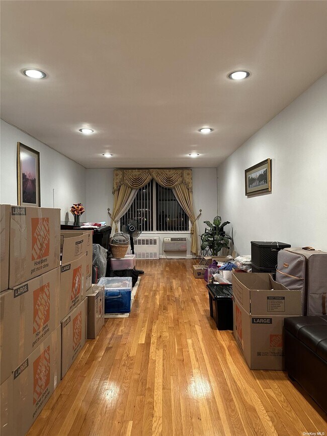 Foto del edificio - 175-45 88th Ave