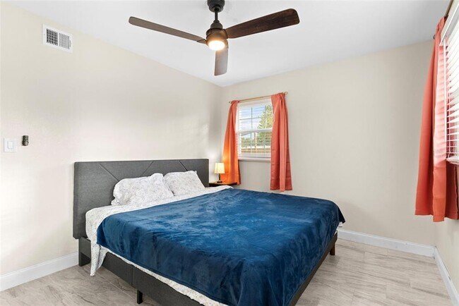 Foto del edificio - 2309 E Liberty St