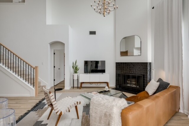 Foto del edificio - 4709 Lake George Ln