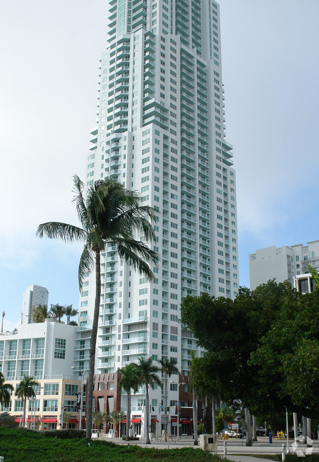 Foto del edificio - Vizcayne