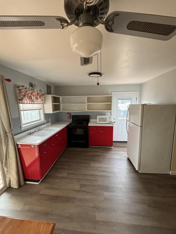 Building Photo - 1527 Cranfield Rd