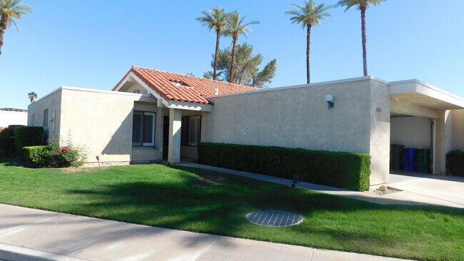 Foto del edificio - 74193 Santa Rosa Cir
