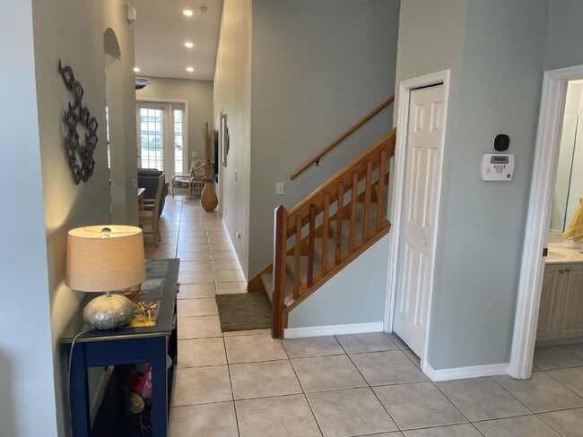 Building Photo - St. Lucie Villas