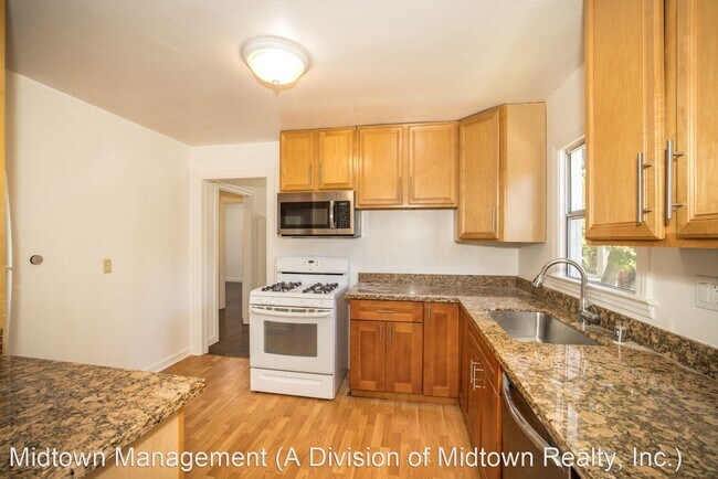 Building Photo - 3 br, 2 bath House - 2151 Valparaiso Ave.