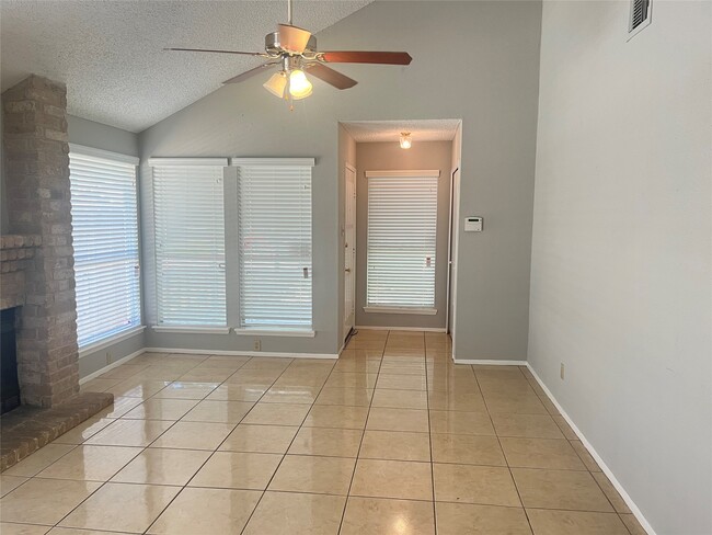 Building Photo - 13643 Vickston Ln