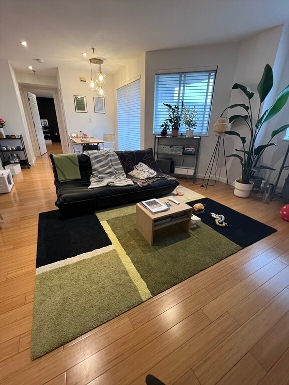 Foto principal - 147 Kelton St