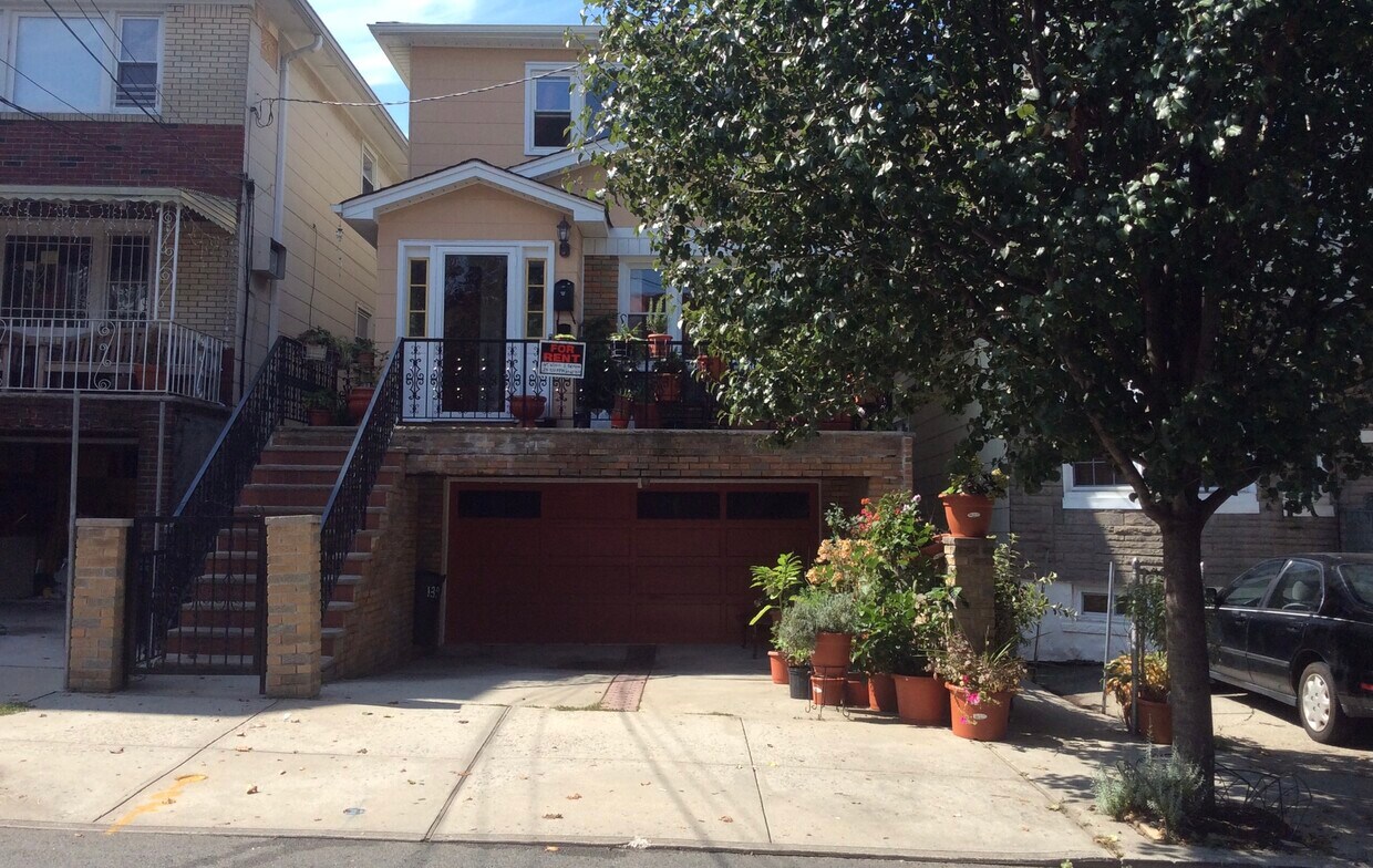 Primary Photo - 139 74th St