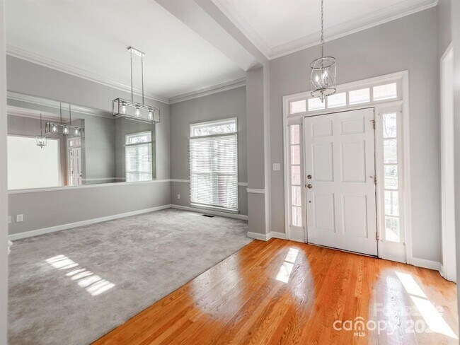 Foto del edificio - 5839 Painted Fern Ct