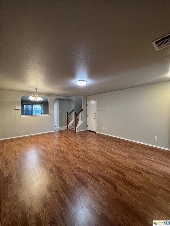 Building Photo - 527 Dolly Dr