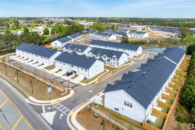 Foto del edificio - Vaughn Townhomes