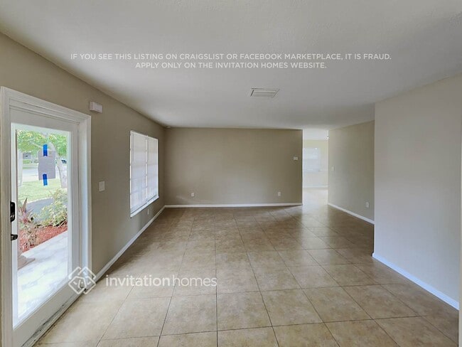 Building Photo - 4095 NW 79th Ave