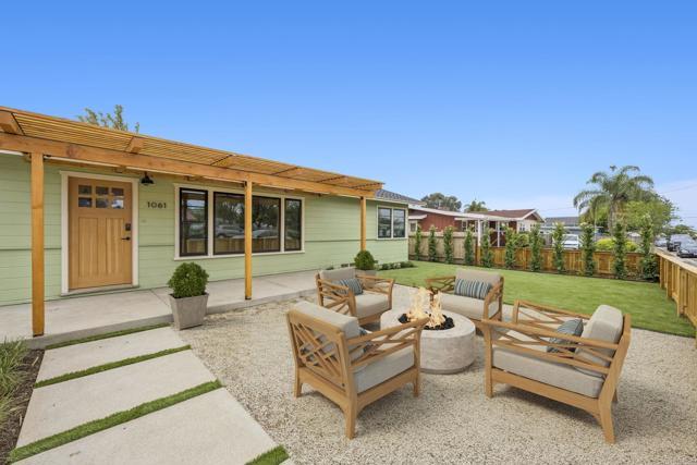 Building Photo - 1061 Buena Vista Way