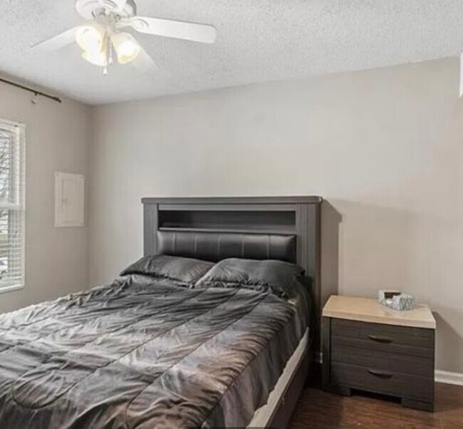 Dormitorio #1 - 2101 Rocky Point Run