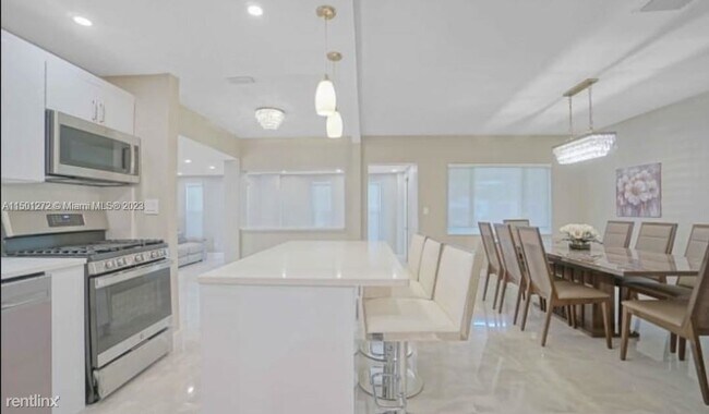 Building Photo - 3 br, 2 bath House - 1266 NE 182nd St