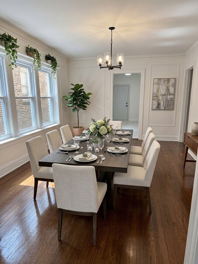 Foto del edificio - 6246 N Oakley Ave