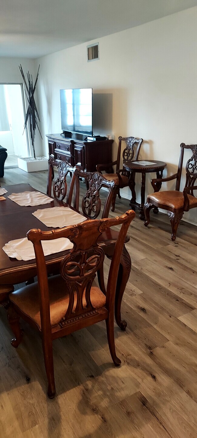 Foto del edificio - 6201 2nd St E