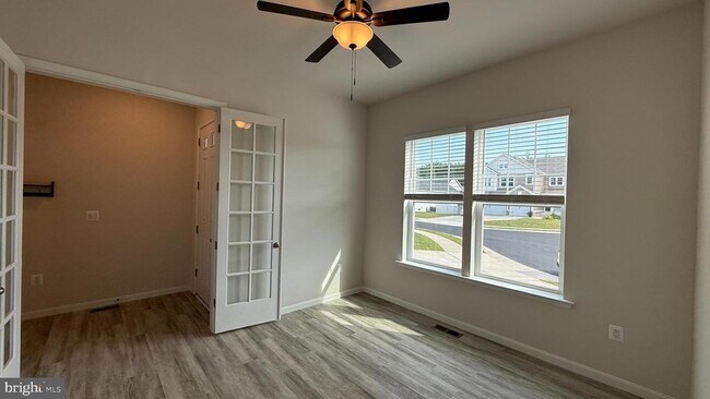 Foto del edificio - 7515 Oakham Dr