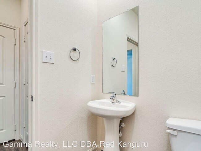 Foto del edificio - 5 br, 2.5 bath House - 18417 Quiet Range Dr