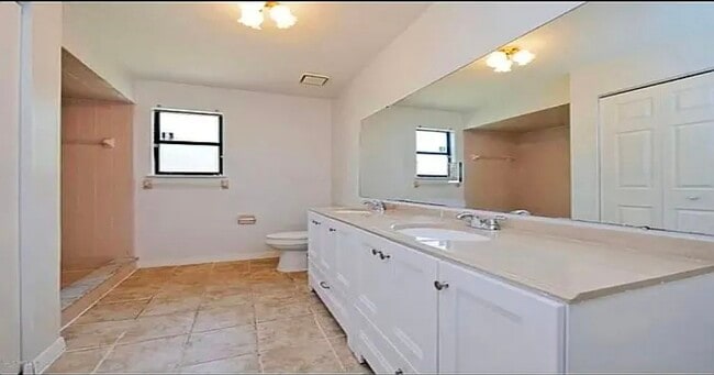 Building Photo - 280 Bosco Blvd