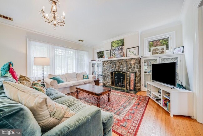 Foto del edificio - 6402 Ridge Dr