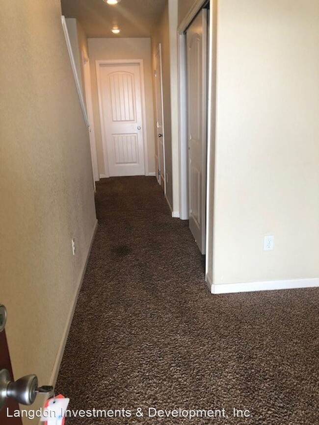 Foto del edificio - 3 br, 2 bath House - 634 S. Jackson Street