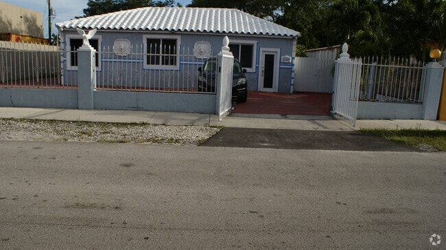 Building Photo - 2240 NW 90th St