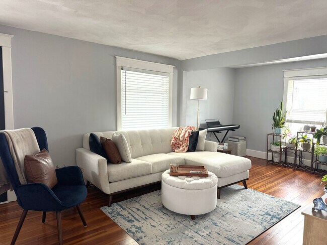 Foto del edificio - 113 Crestmont Rd