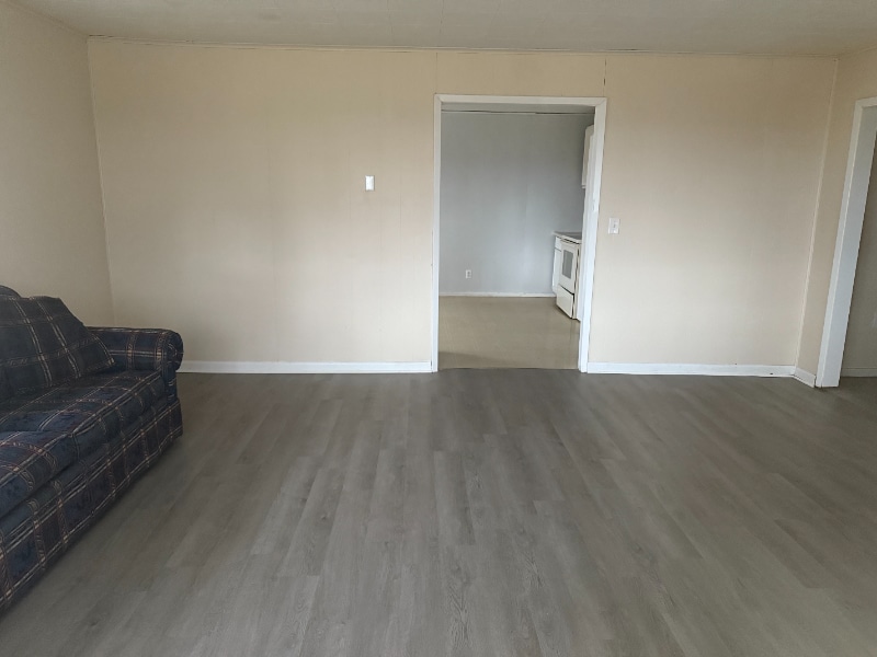 Building Photo - 5635 Orebank Rd