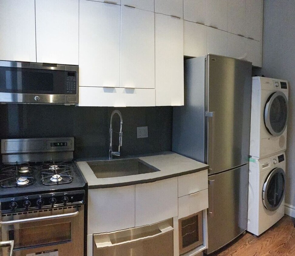 Building Photo - East 23rd Street