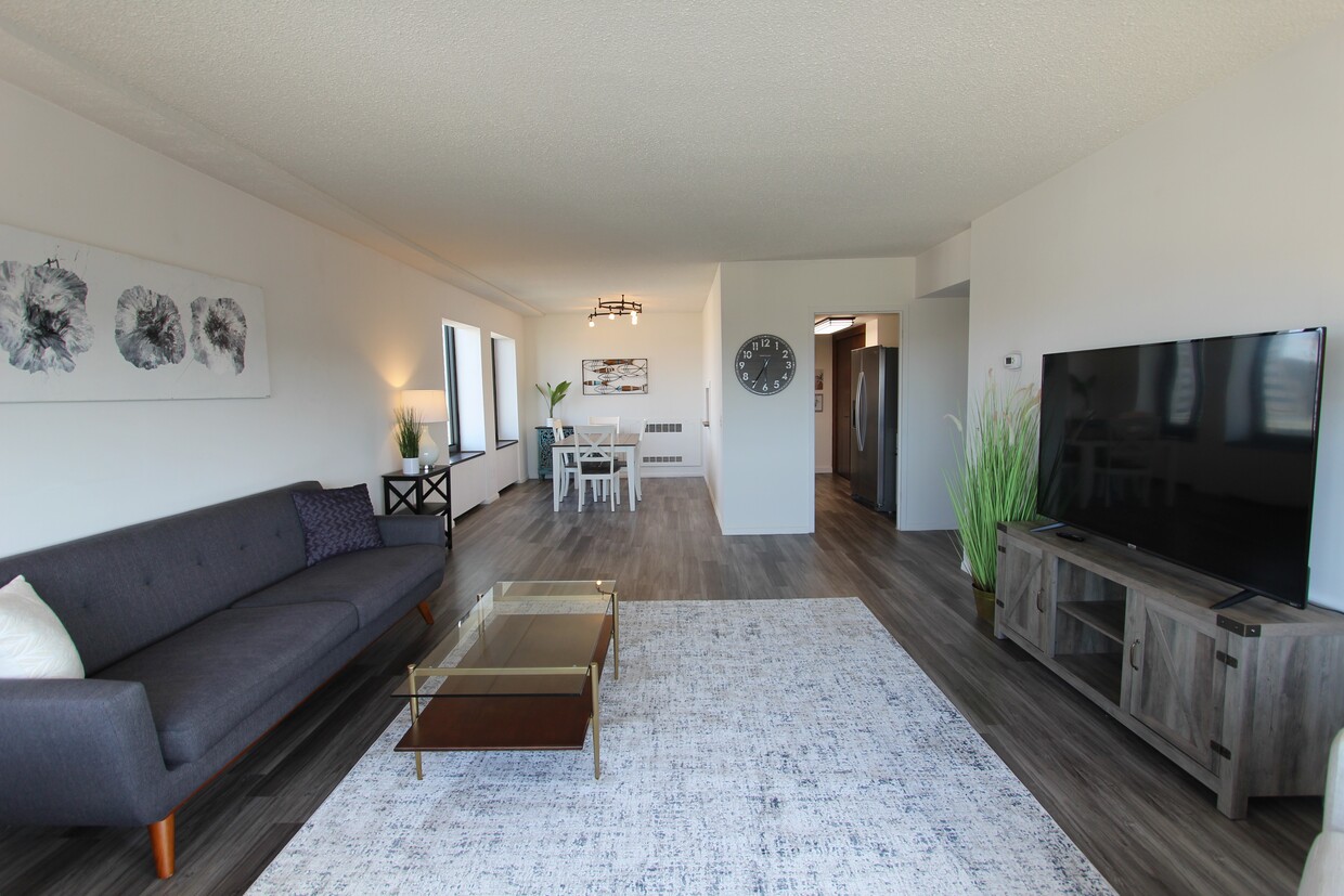 Primary Photo - 207 5th Ave SW