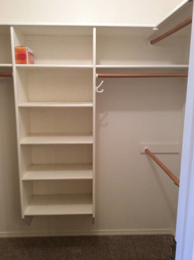 Foto del edificio - 1496 E Tourmaline St