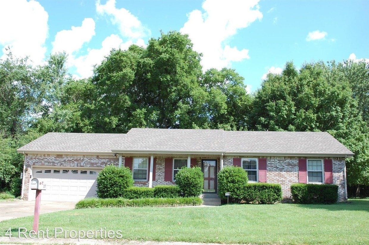 Primary Photo - 3 br, 2 bath House - 307 Hillman Dr.