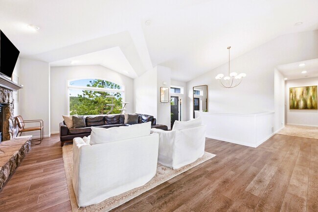Foto del edificio - 1635 Muirfield Ln