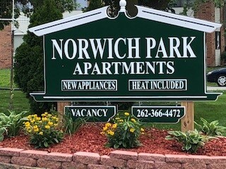 Foto del edificio - 6430 W Norwich Ave