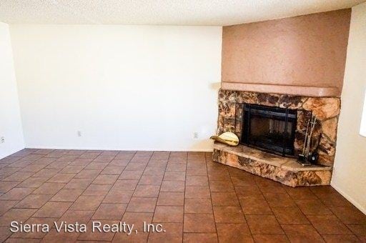 Building Photo - 1233 Carmelita Dr