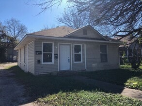 Building Photo - 2604 Lasker Ave